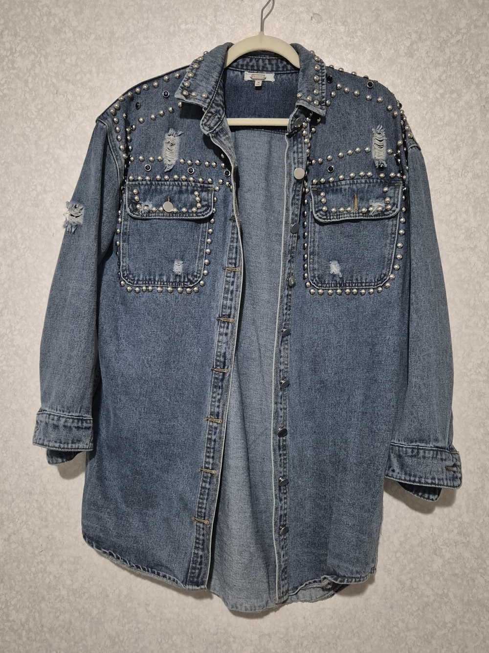 BKE gimmicks by BKE Studded Distressed Denim Shacket - Blue-Oversized-Size:M